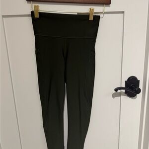 Athleta interval stash 7/8 tight leggings XS